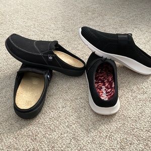2 pair Spenco Mule sneakers